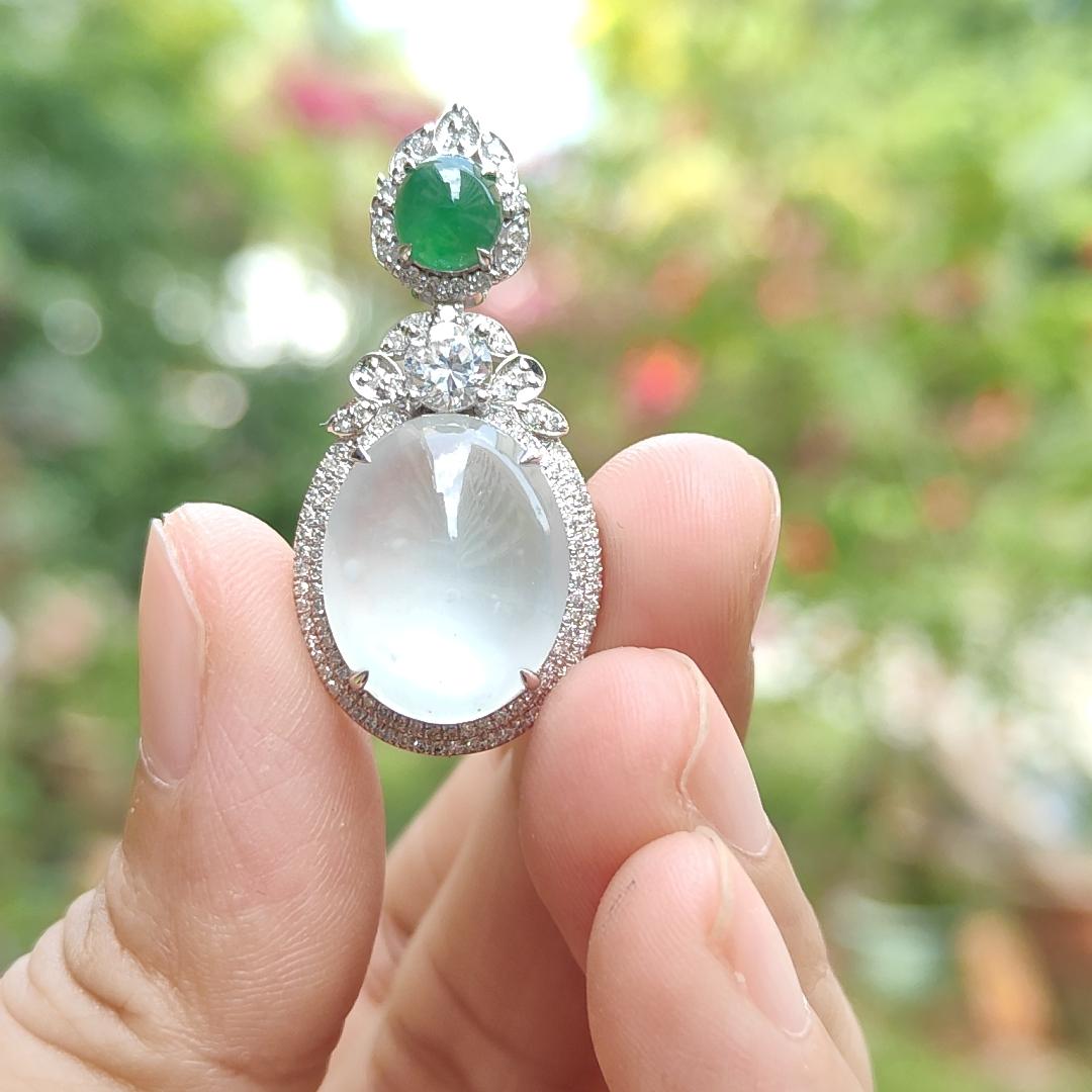 18k Gold Pendant Setting with 1 green cabochon and small diamonds with 1 CZ, Old Mine Natural Type A Jadeite with NGI Gemstone report weight 4.94 grams , 15.66 * 12.60 * 6.00 mm which is Highly Translucent Icy and very fine grain crystal aggregate (18kp8) Yi Pin Qian