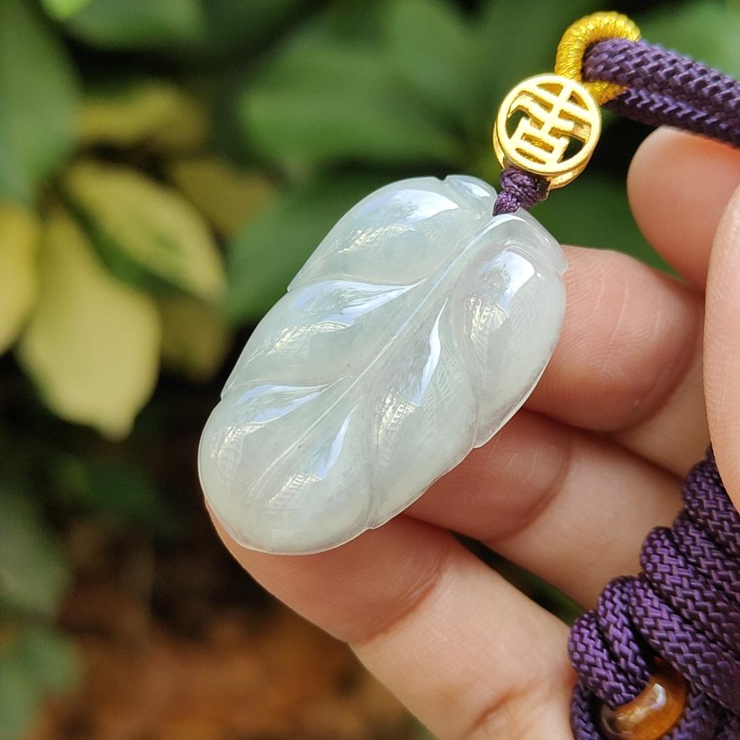 New Arrival in Singapore - Pendant Necklace Crafted as Leaf on Natural Type A Jadeite Jade, certificate weighs 6.89 grams, measurement 34.2 * 20.9 * 5.1 mm (pendant330) Yi Pin Qian Jadeites Jade Jewelry ~Your Precious Quintessential ~ Singapore