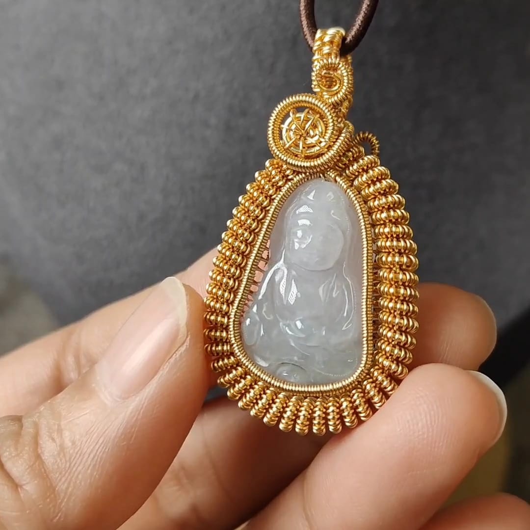 #Sold - Type A Jadeite Guanyin 观音 pendant design by #YPQ 100% hand wrapping with GF14k Pendant