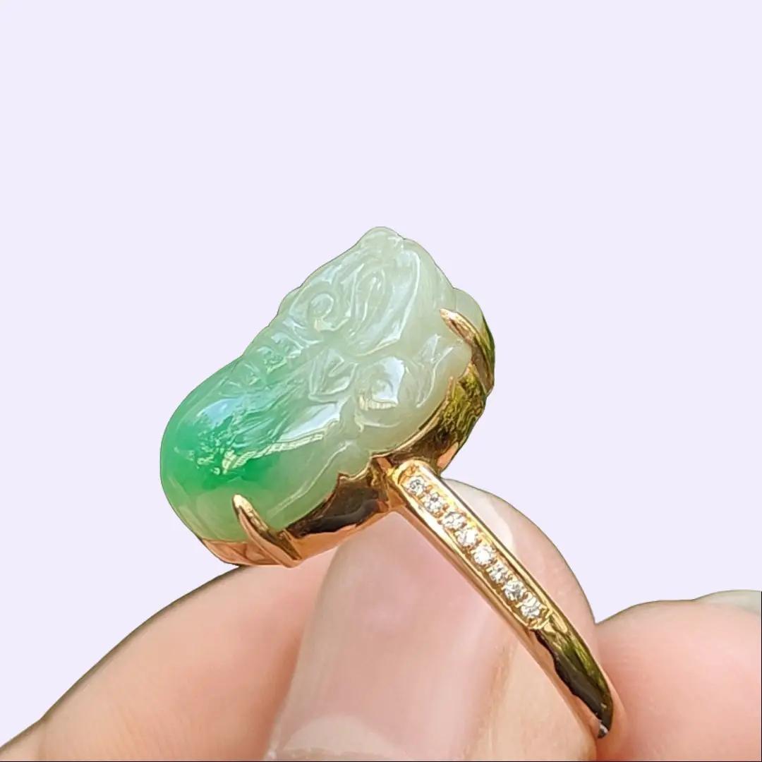 Local SG Seller - Very Beautiful 18k Gold Ring set with High Quality Natural Jadeite Jade crafted as Pixiu certificate weighs 2.82 grams, measurement 14.6 * 9.3 * 6.1 mm (18kring33) Yi Pin Qian Jadeites Jade Jewelry ~Your Precious Quintessential ~ Singapore