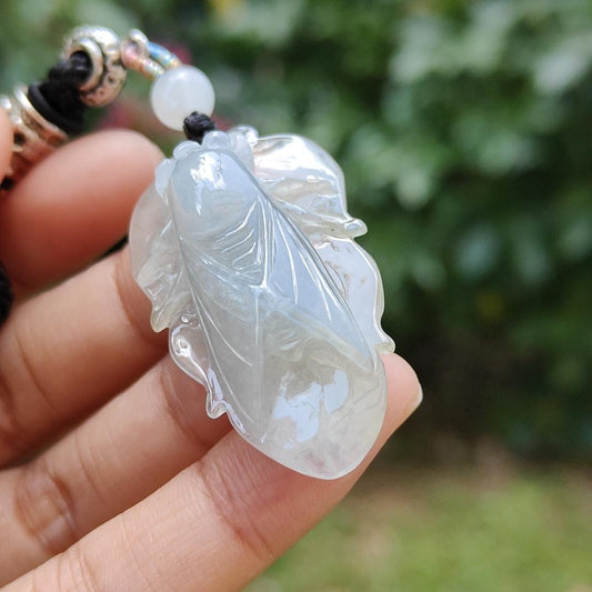 Crafted as cicada using Natural Type A Jadeite Jade as a Pendant Necklace with certificate weigh 9.25 grams, measurement 40.3 * 23.2 * 9.5 mm (pendant185) Yi Pin Qian
