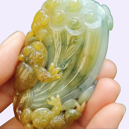 Super Rare Lotus & Toad Jadeite Pendant – Natural Type A Jadeite, Five Elements Harmony, Certified GD2112H002820 SKU:pendant400 Yi Pin Qian Jadeites Jade Jewelry ~Your Precious Quintessential ~ Singapore