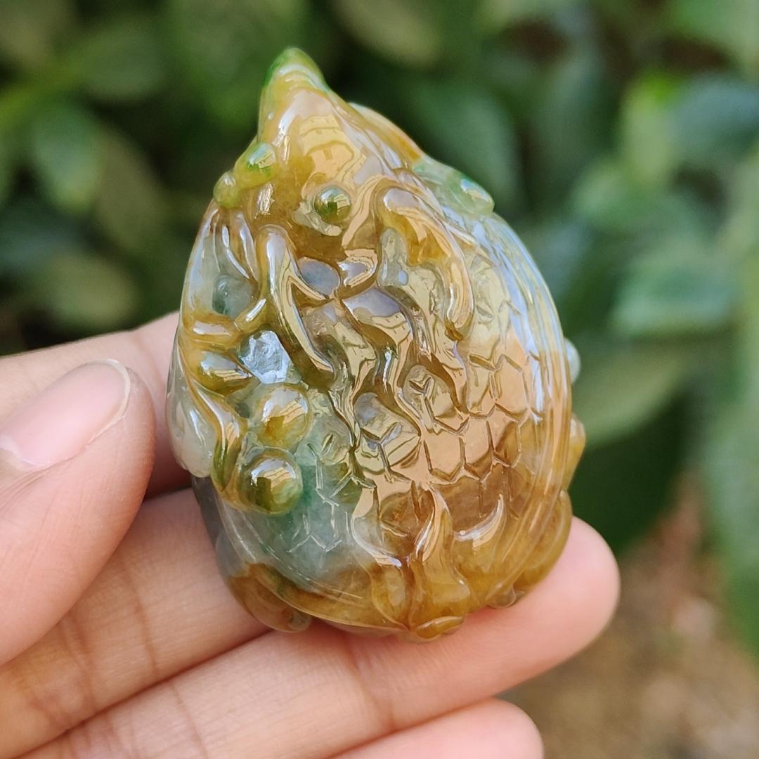 Super Rare Green and Brown Natural Type A Jadeite Jade crafted with Vermilion bird as pendant with certificate weigh 59.21 grams, measurement 45.8 * 32 * 27.3 mm (pendant231) Yi Pin Qian