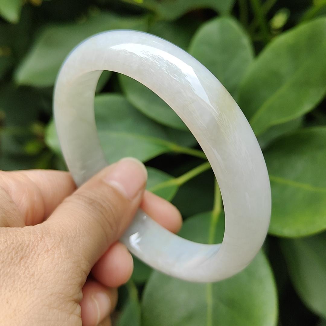 Singapore New Arrival 57.5 mm Crafted as Peace Bangle Natural Type A Jadeite Jade Jewellery certificate weighs 52.21 grams, Width: 13.1 * Thick: 7.1 mm (bangle18) Yi Pin Qian Jadeites Jade Jewelry ~Your Precious Quintessential ~ Singapore