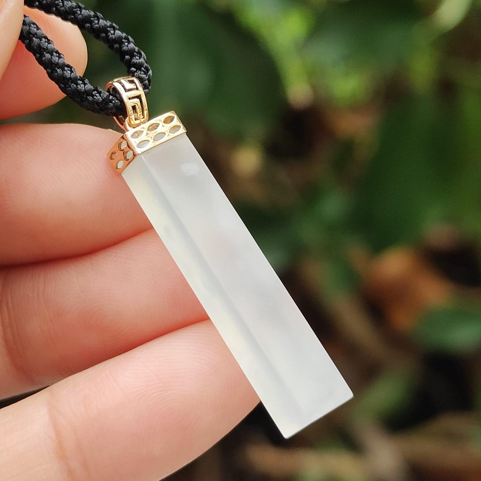 Harmony’s Embrace Natural Jadeite Pendant – Earth-Centered Energy (Sku: 18kp118) Yi Pin Qian Jadeites Jade Jewelry ~Your Precious Quintessential ~ Singapore