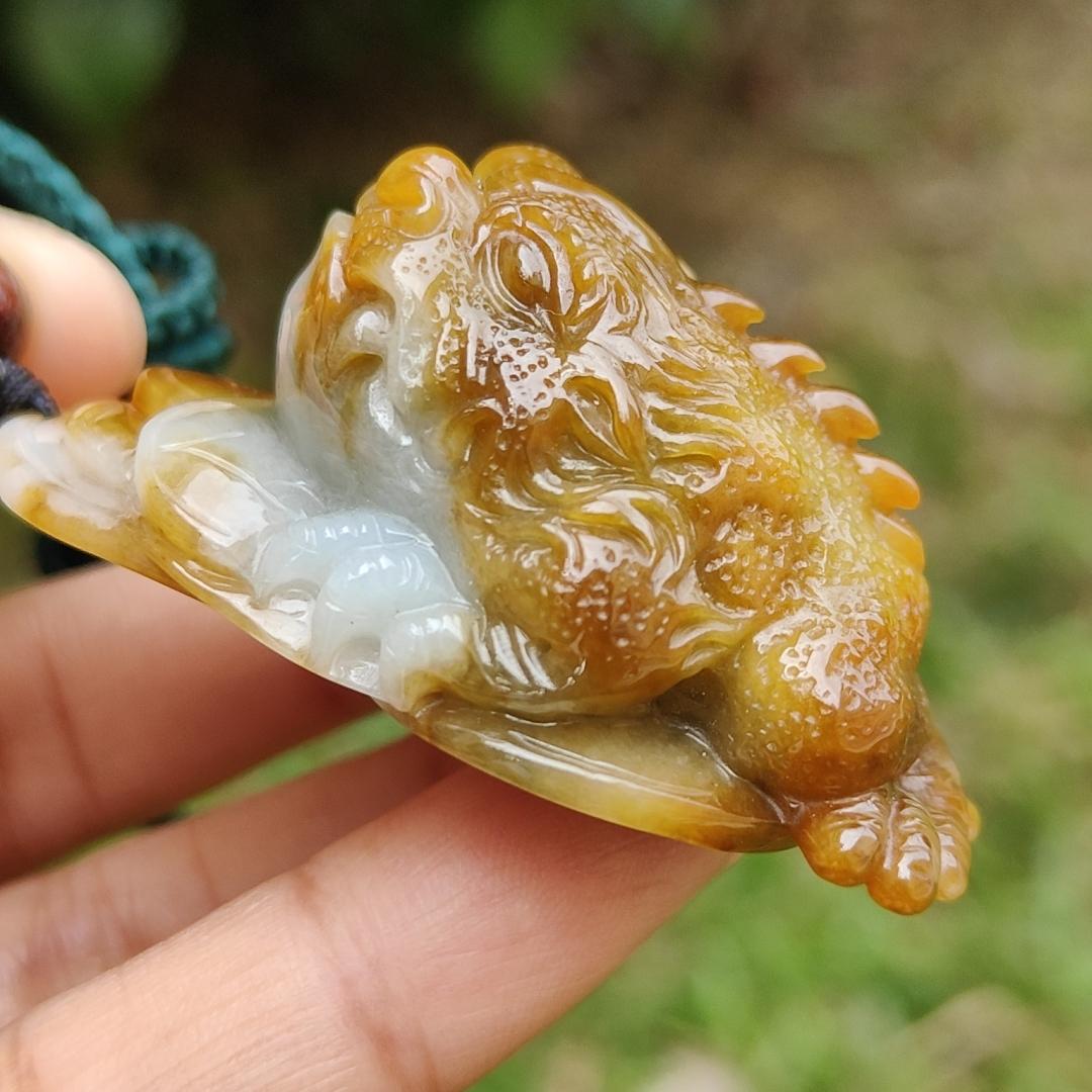 Redish Yellow Very Rare Natural Type A Jadeite Jade crafted with the Three Legs Toad as Pendant, certificate weighs 49.67 grams, measurement 51 * 32.8 * 24.3 mm (pendant258) Yi Pin Qian