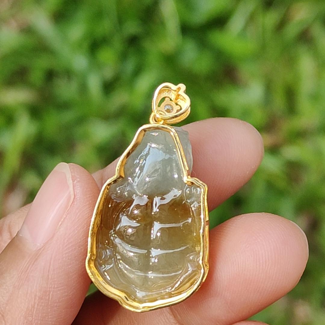 Yellow Natural Type A Jadeite Jade Pendant crafted as Dragon Turtle set on 18k gold with diamond, certificate weigh 6.69 grams, measurement 33.8 * 17.7 * 11.6 mm (18kp16) Yi Pin Qian