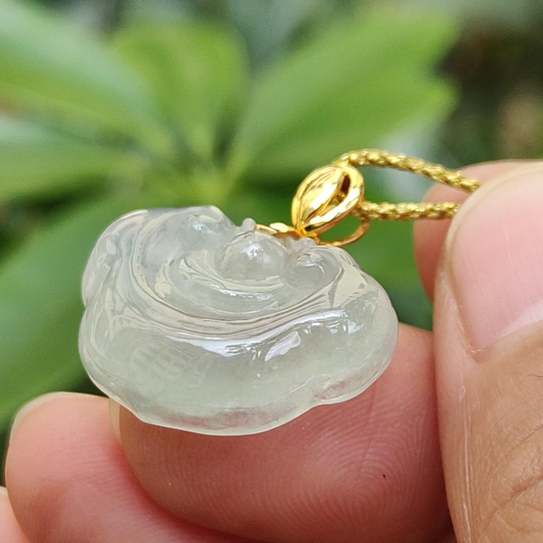 High Quality Ruyi Pendant Icy Translucent Natural Type A Jadeite added with 18k Clasp, certificate weighs 3.65 grams, measurement 16.3 * 21.4 * 5.2 mm (18kp94) Yi Pin Qian Jadeites Jade Jewelry ~Your Precious Quintessential ~ Singapore