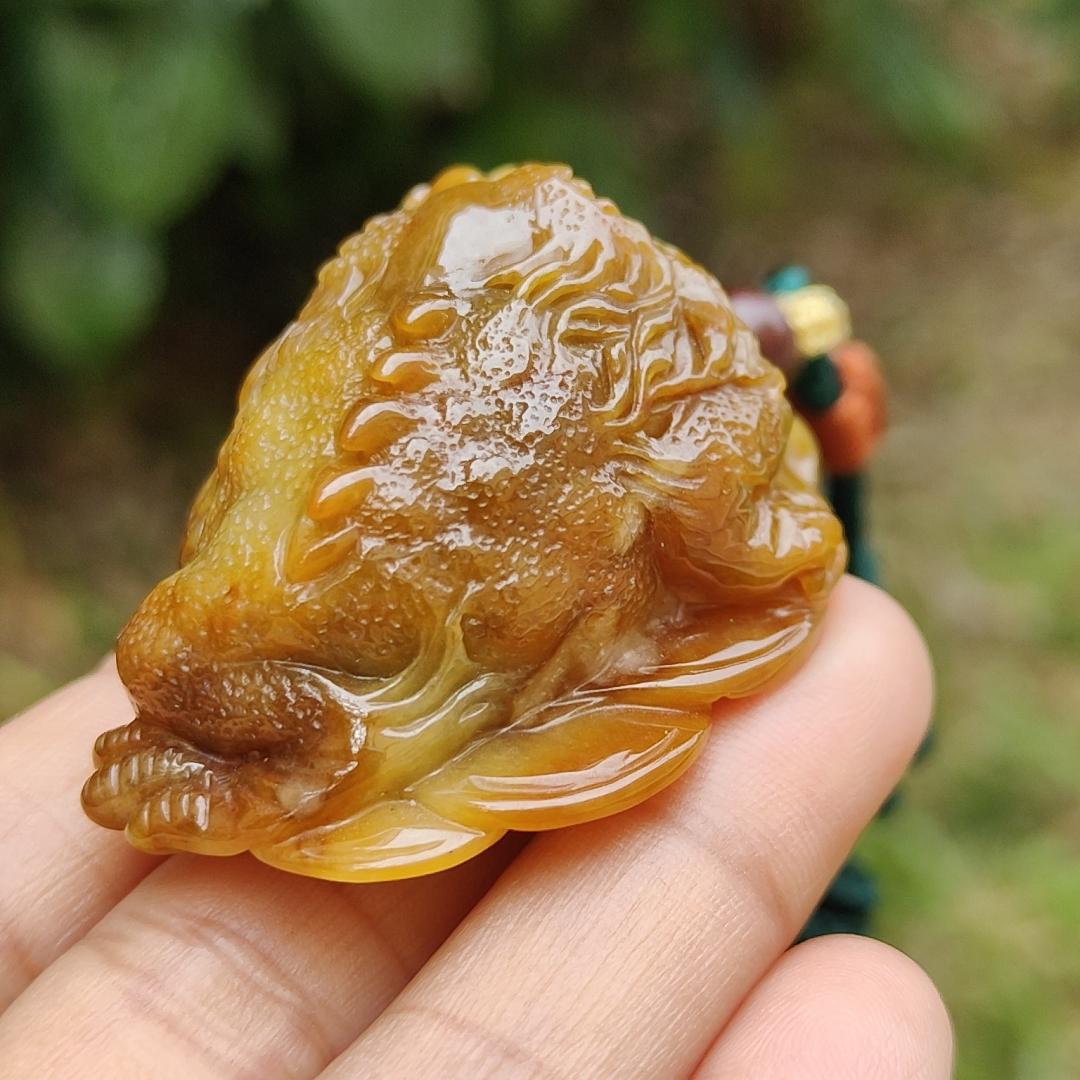 Redish Yellow Very Rare Natural Type A Jadeite Jade crafted with the Three Legs Toad as Pendant, certificate weighs 49.67 grams, measurement 51 * 32.8 * 24.3 mm (pendant258) Yi Pin Qian