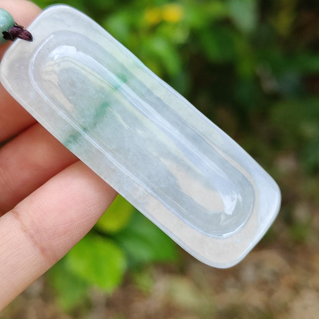 Line of Green Crafted with Very Refreshing Unique Rare Dragonfly with Flower Natural Type A Jadeite Pendant come with certificate weight 26.84 grams, 57.20 * 21.70 * 11.80 mm suitable for daily wear (pendant114) Yi Pin Qian
