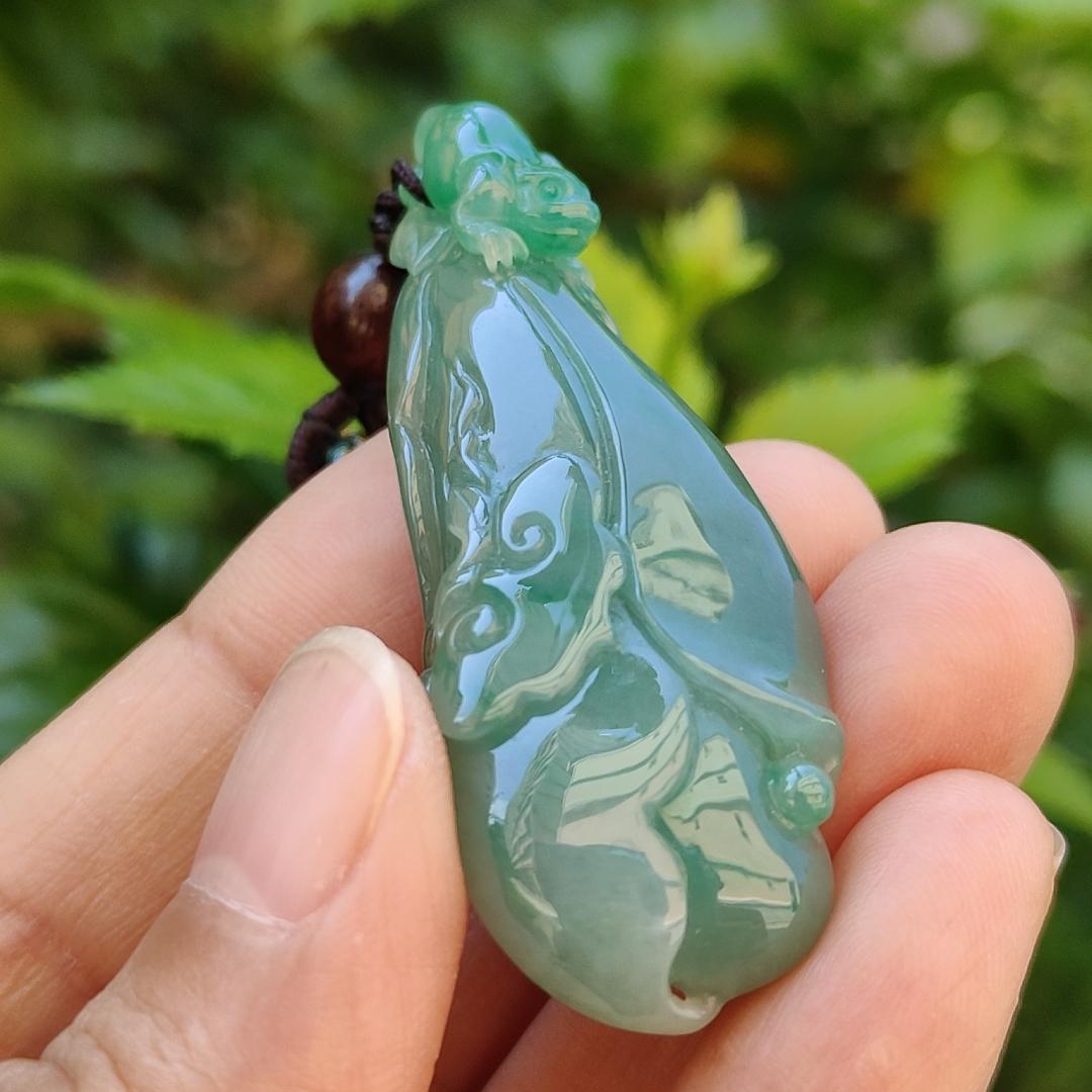 Very beautiful Full Green and Light Green Hue Natural Type A Jadeite Jade crafted with Three Legs Toad with coin and Ruyi with certificate weigh 16.97 grams, measurement 52.8 * 21.2 * 10.7 mm (pendant180) Yi Pin Qian