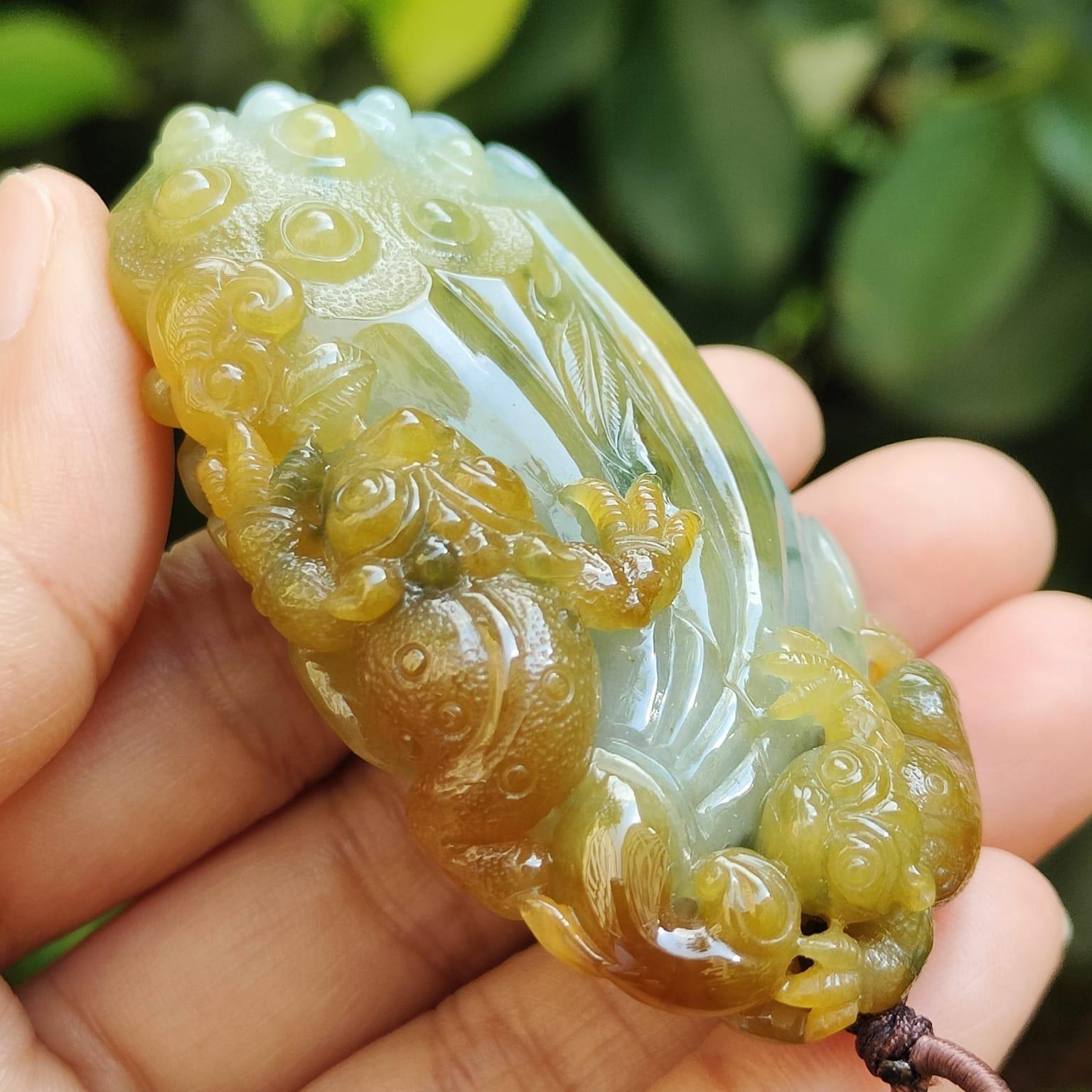 Super Rare Lotus & Toad Jadeite Pendant – Natural Type A Jadeite, Five Elements Harmony, Certified GD2112H002820 SKU:pendant400 Yi Pin Qian Jadeites Jade Jewelry ~Your Precious Quintessential ~ Singapore
