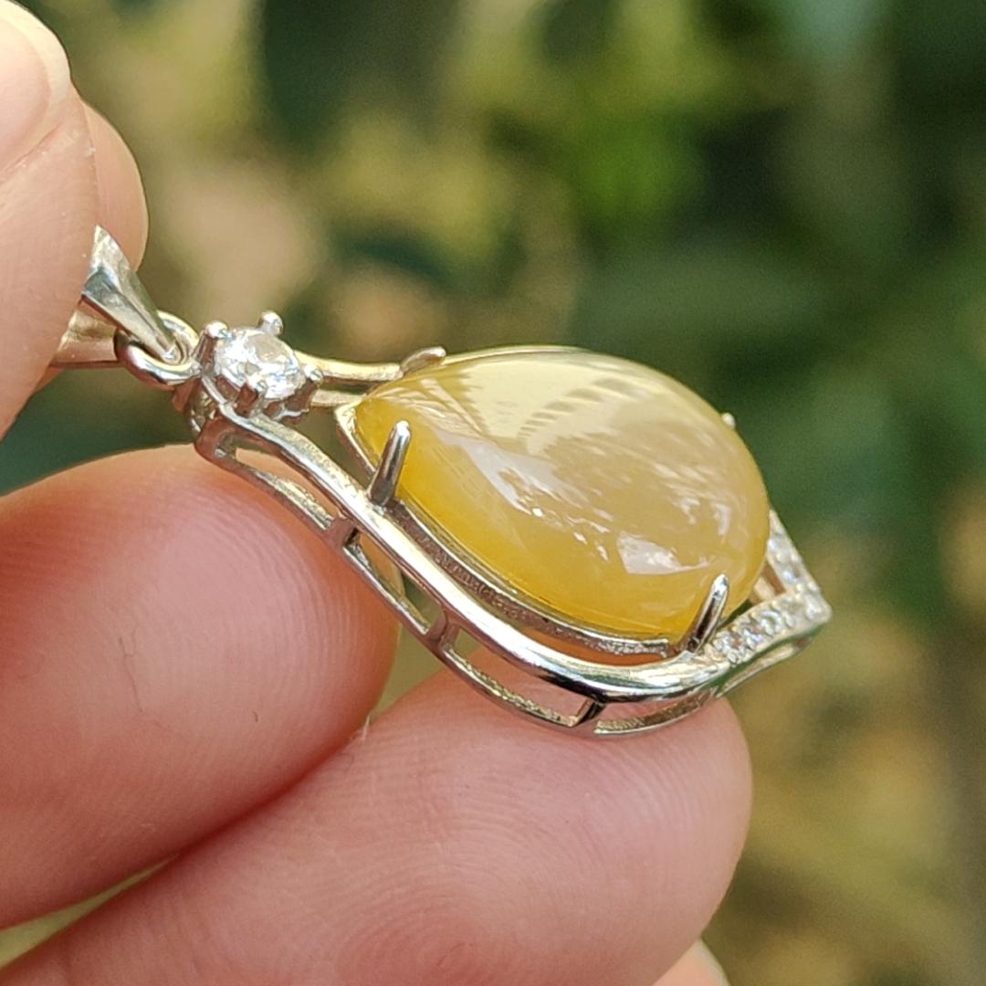 Yellow Water Drop Shape Cabochon Natural Type A Jadeite Jade set with S925 as Pendant certificate weighs 2.6 grams, measurement 14.7 * 12 * 4 mm (s925p5) Yi Pin Qian Jadeites Jade Jewelry ~Your Precious Quintessential ~ Singapore