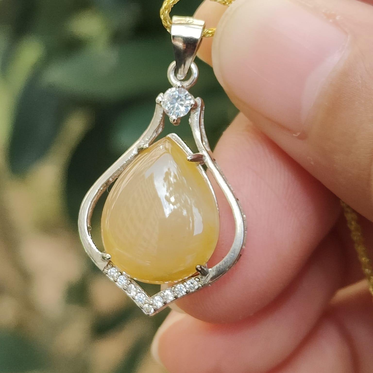 Yellow Water Drop Shape Cabochon Natural Type A Jadeite Jade set with S925 as Pendant certificate weighs 2.6 grams, measurement 14.7 * 12 * 4 mm (s925p5) Yi Pin Qian Jadeites Jade Jewelry ~Your Precious Quintessential ~ Singapore