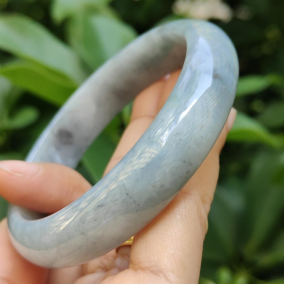 58.77 mm Light Lavender, Black Wuji Peace Bangle, Natural Type A Jadeite Jade, certificate weighs 57.84 grams, Width: 13.9 mm, Thickness: 7.5 mm (bangle15) Yi Pin Qian Jadeites Jade Jewelry ~Your Precious Quintessential ~ Singapore