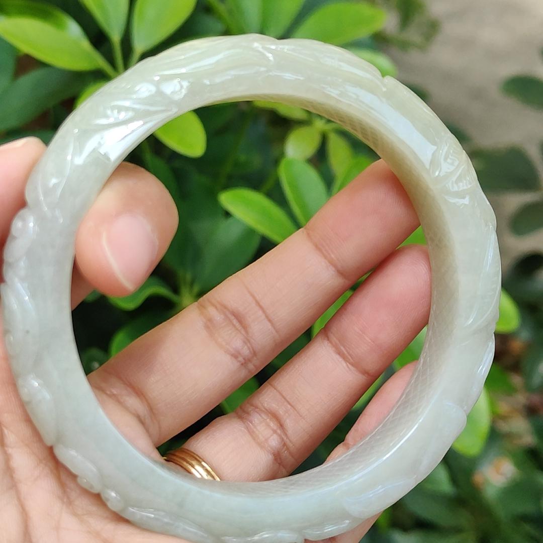 61.6 mm Crafted with patterns Peace Bangle Natural Type A Jadeite Jade certificate weighs 68.36 mm, Width 12.6 Thickness 9.6 mm (bangle24) Yi Pin Qian Jadeites Jade Jewelry ~Your Precious Quintessential ~ Singapore