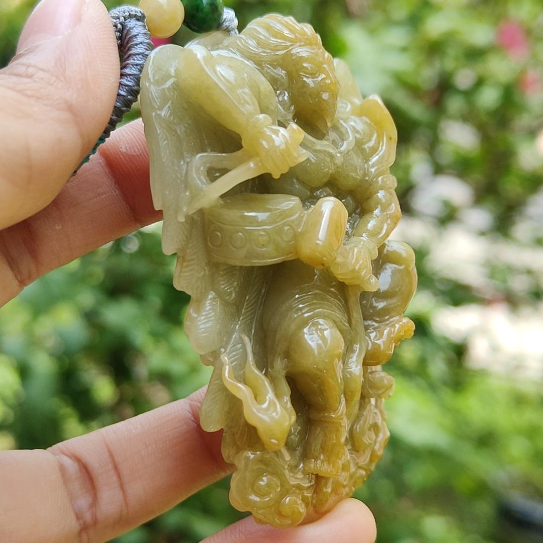 Super Rare Yellow with Light Green Hue Natural Type A Jadeite Jade crafted with shape of Lei Zhenzi as Pendant, certificate weighs 79.58 grams, measurement 69.8 * 42 * 19.5 (pendant257) Yi Pin Qian