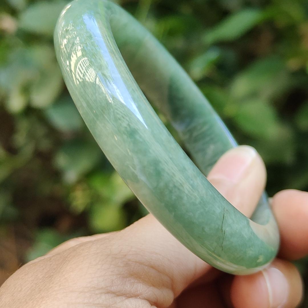 Peace Bangle Bracelet Size 55.5 mm on Light Green Natural Type A Jadeite Jade, certificate weighs 49.05 grams, Width 11.8 mm Thickness: 7.7 mm (bangle28) Yi Pin Qian Jadeites Jade Jewelry ~Your Precious Quintessential ~ Singapore