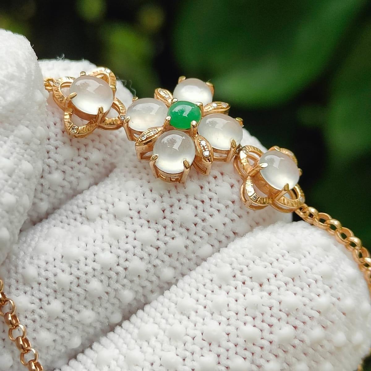 18K Gold & Jadeite Harmony Bracelet – 7 Cabochons with 12 Diamonds, 🌌Five Elements Balance, Certified GD2109H014618(18kp105) Yi Pin Qian Jadeites Jade Jewelry ~Your Precious Quintessential ~ Singapore
