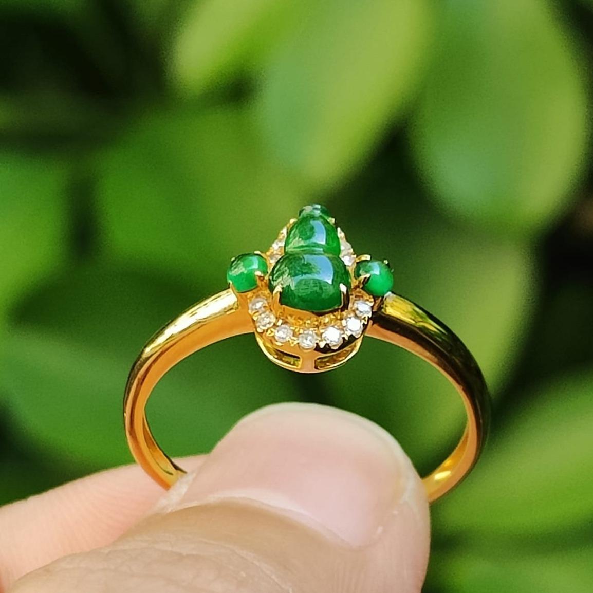 Harmony Gourd Ring – Five Elements in Jadeite & Gold, Certified (GD2112H014286 Sku: 18kring44) Yi Pin Qian Jadeites Jade Jewelry ~Your Precious Quintessential ~ Singapore
