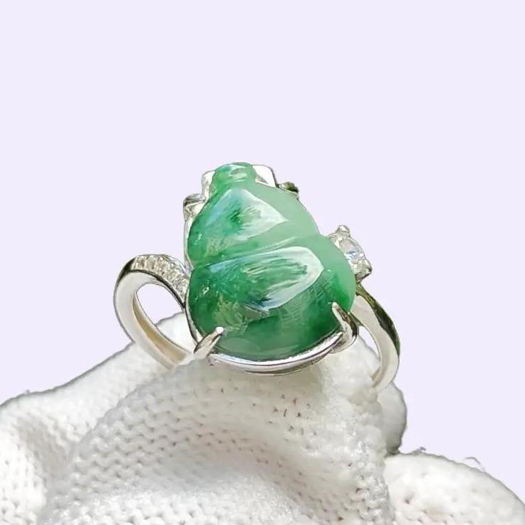 New Arrival Singapore Spicy Green with Green Patches Natural Type A Jadeite Jade crafted as Gourd set on S925 as ring, certificate weighs 2.16 grams, measurement 13.6 * 10.2 * 2.5 mm (s925ring22) Yi Pin Qian Jadeites Jade Jewelry ~Your Precious Quintessential ~ Singapore