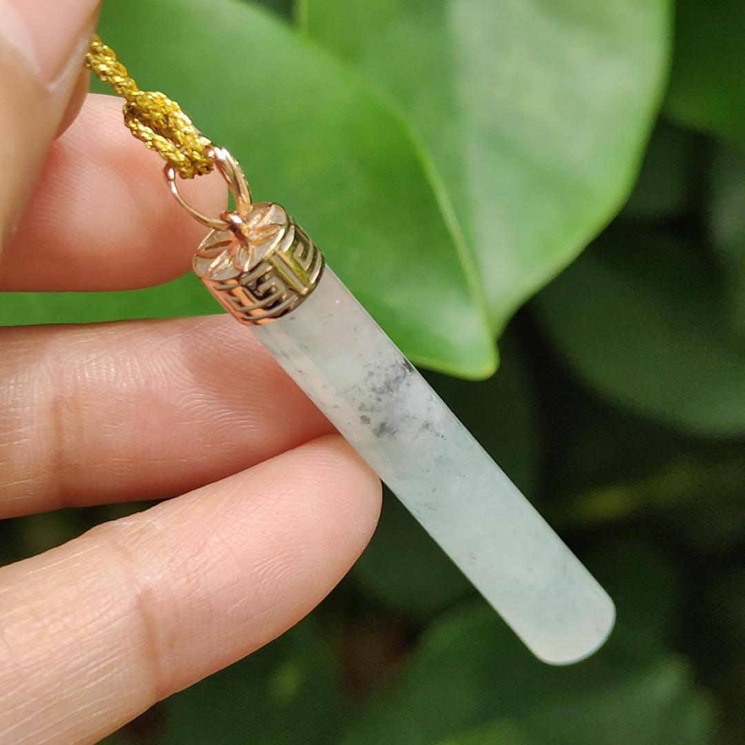Good Translucent Icy Natural Type-A Jadeite-Jade crafted with shape of cylindrical set with 18k gold clasp as Pendant, certificate weighs 6.96 grams, measurement 43.8 * 8.1 * 7.1 mm (18kp64) Yi Pin Qian Jadeites Jade Jewelry ~Your Precious Quintessential ~ Singapore