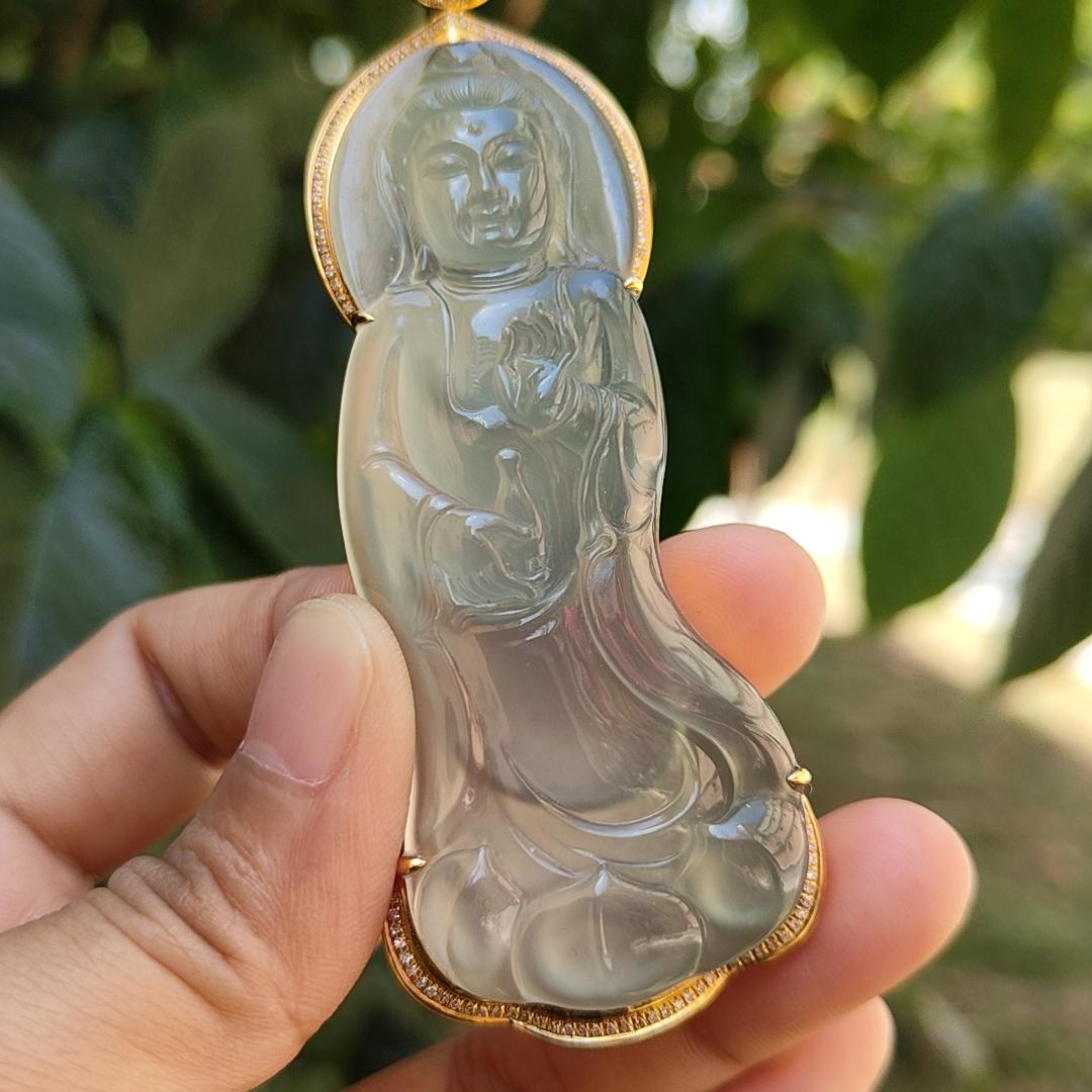 Super Rare Premium High Quality Light Green with Green Natural Type A Jadeite Jade crafted as Standing Guanyin set on 18k Gold with diamonds and one green cabochon, certificate weigh 27.19 grams, measurement 89.9 * 33.2 * 11.9 mm (18kp34) Yi Pin Qian