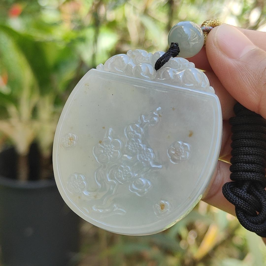 Crafted with Plum Blossoms and Deer Natural Type A Jadeite Pendant Necklace with certificate included weigh 34.14 grams, 54.3 * 47.5 * 5.6 mm,symbols of Good fortune, beauty and happiness (pendant105) Yi Pin Qian