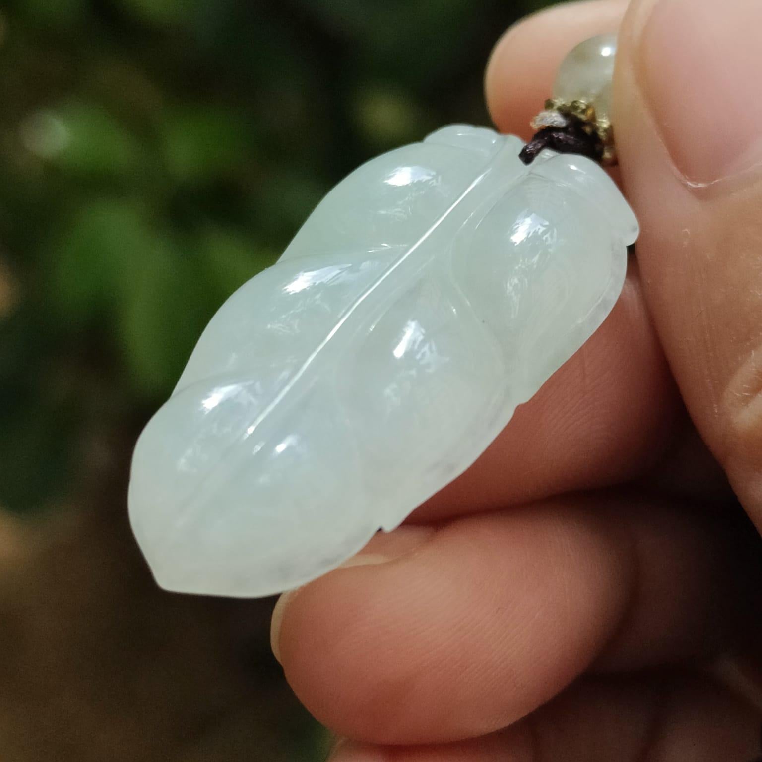 Crafted as Leaf on Natural Type A Jadeite Jade as Pendant certificate weighs 7.37 grams, measurement 34.8 * 19.3 * 5.8 mm (pendant379) Yi Pin Qian Jadeites Jade Jewelry ~Your Precious Quintessential ~ Singapore