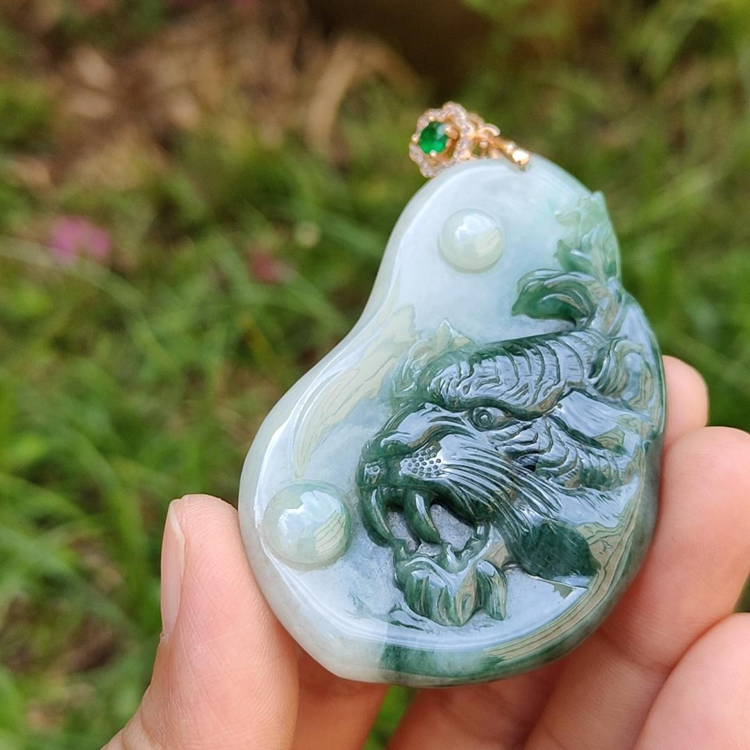 Very Rare Green Tiger Natural Type A Jadeite Pendant with certificate weight 32.24 grams, 62.70 * 41 * 7.60 mm, excellent for the tiger's lover collection for your daily wear (pendant113) Yi Pin Qian