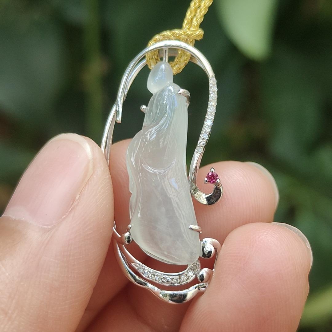 New Arrival High Quality Natural Type A Jadeite Jade crafted as Enlightenment 18k gold pendant certificate weighs 3.09 grams, measurement 31 * 14.9 * 6.5 mm (18kp78) Yi Pin Qian Jadeites Jade Jewelry ~Your Precious Quintessential ~ Singapore