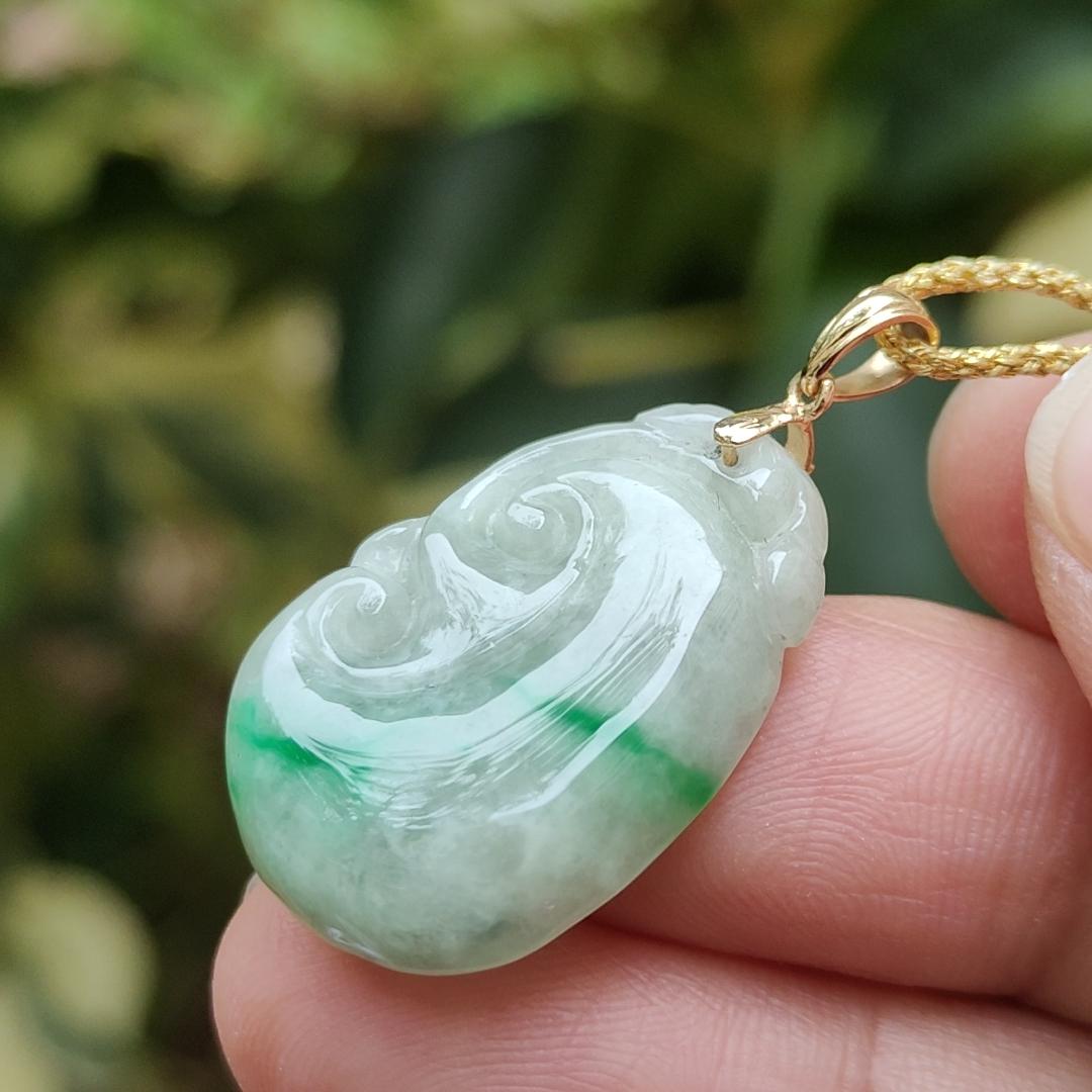 18k gold clasp added to this Natural Type A Jadeite Jade crafted as Ruyi Pendant, certificate weighs 4.5 grams, measurement 24.6 * 17.3 * 5.6 mm (18kp77) Yi Pin Qian Jadeites Jade Jewelry ~Your Precious Quintessential ~ Singapore