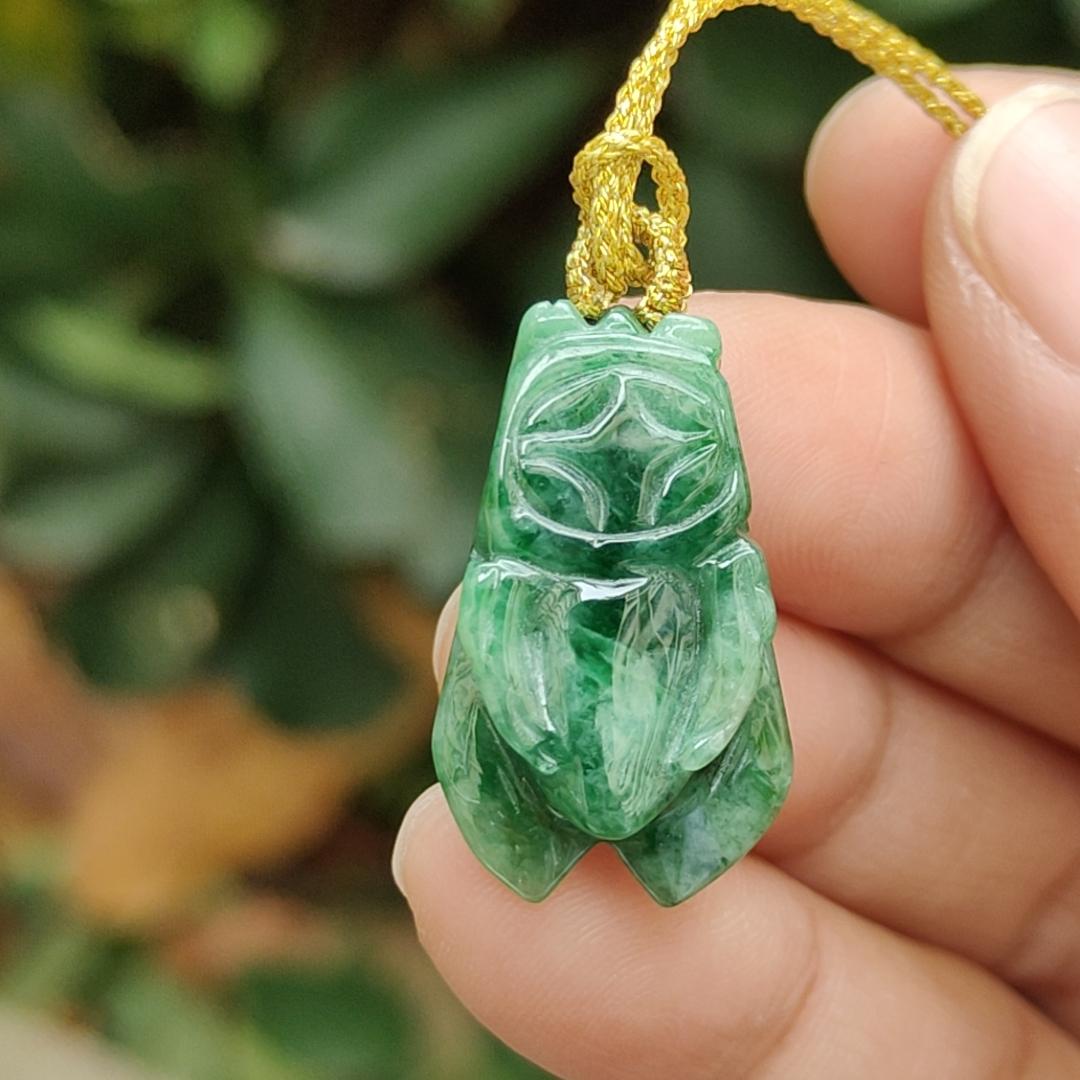#Sold - Green Cicada crafted on Natural Type A Jadeite Jade as Pendant with SG Local Seller certificate weighs, 4.49 grams, measurement 25.1 * 15 * 6.8 mm (pendant335)