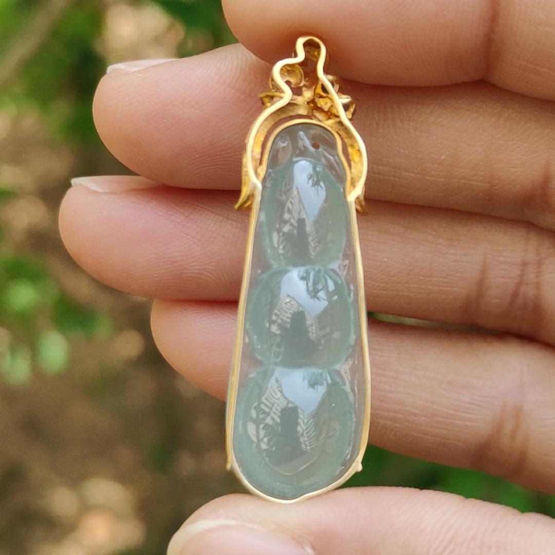 Icy Translucent Premium Quality Natural Type A Jadeite Jade crafted as Bean set on 18k Gold as Pendant, certificate weighs 5.31 grams, measurement 40.6 * 12 * 8 mm (18kp52) Yi Pin Qian