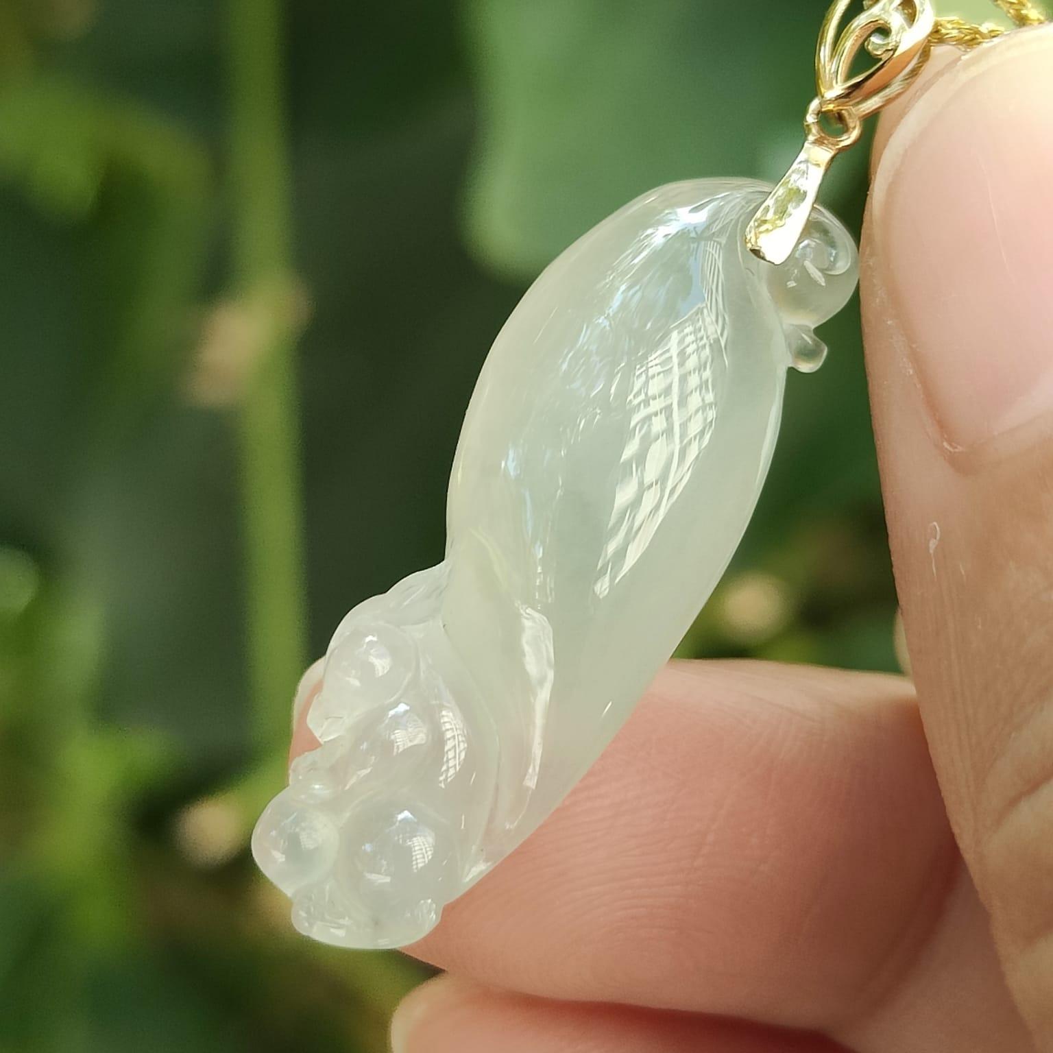 Special Offer Until 2025 CNY only - This Premium Fine Quality Squirrel Pendant Natural Type A Jadeite Jade with 18k Clasp added, certificate weighs 3.24 grams, measurement 30.5 * 10.5 * 6.7 mm (18kp98) Yi Pin Qian Jadeites Jade Jewelry ~Your Precious Quintessential ~ Singapore