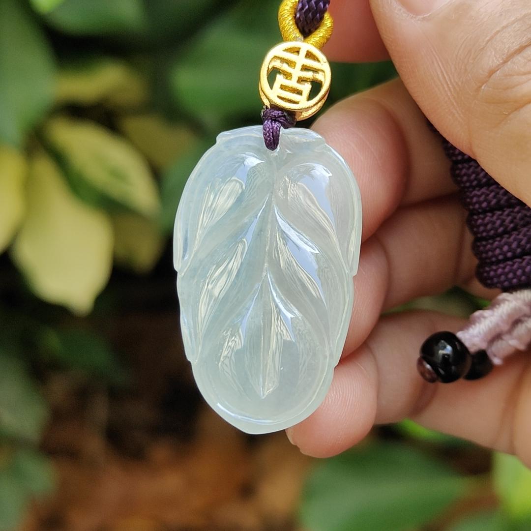 New Arrival in Singapore - Pendant Necklace Crafted as Leaf on Natural Type A Jadeite Jade, certificate weighs 6.89 grams, measurement 34.2 * 20.9 * 5.1 mm (pendant330) Yi Pin Qian Jadeites Jade Jewelry ~Your Precious Quintessential ~ Singapore