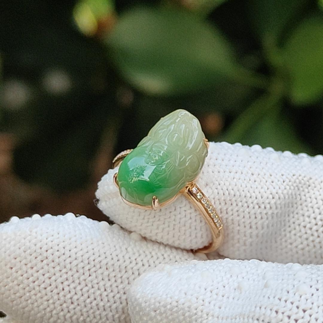 Local SG Seller - Very Beautiful 18k Gold Ring set with High Quality Natural Jadeite Jade crafted as Pixiu certificate weighs 2.82 grams, measurement 14.6 * 9.3 * 6.1 mm (18kring33) Yi Pin Qian Jadeites Jade Jewelry ~Your Precious Quintessential ~ Singapore