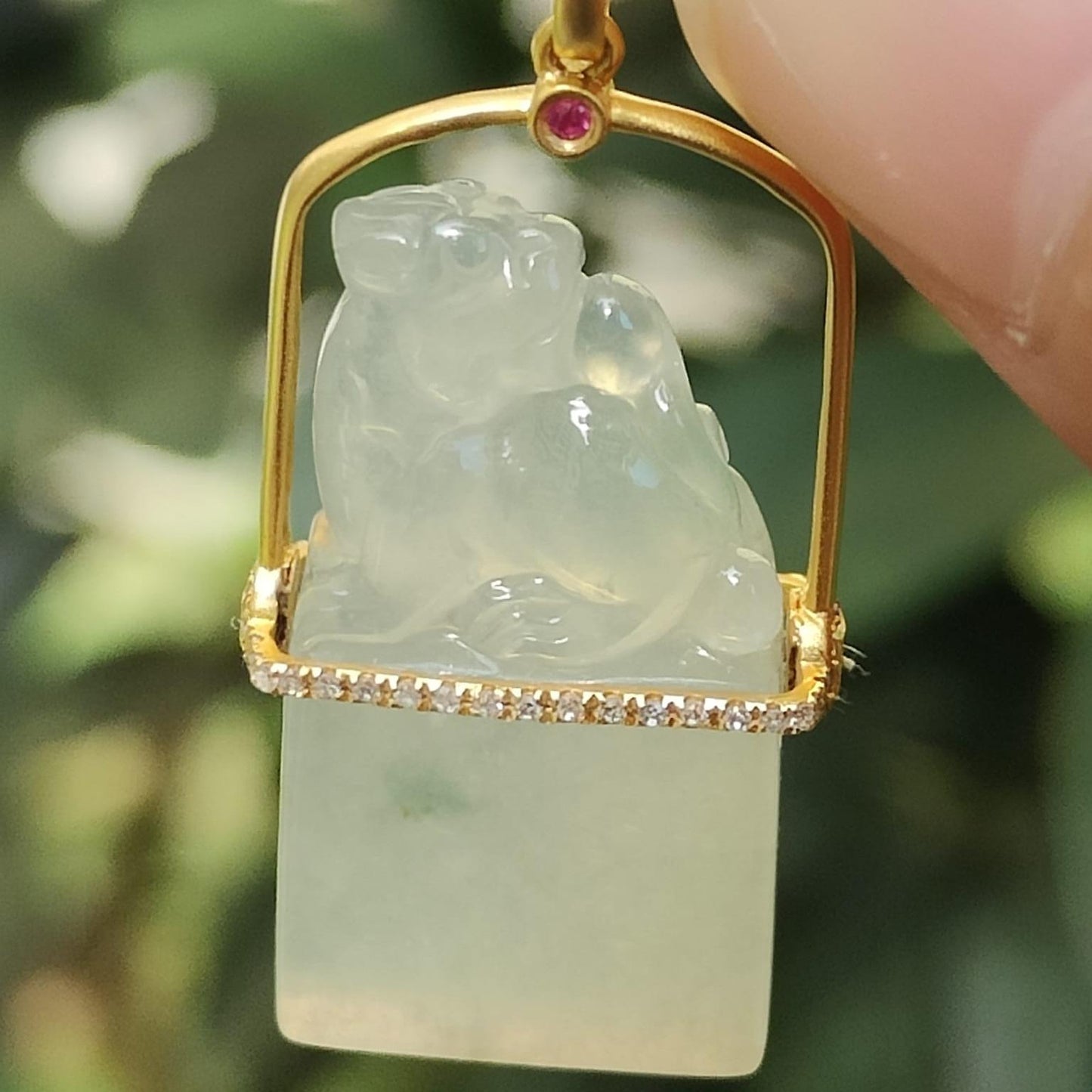 Beautifully Crafted Pixiu Stamp Pendant on Icy Translucent Natural Type A Jadeite Jade set with 18k certificate weighs 6.95 grams, measurement 33.9 * 16.6 * 8.5 mm (18kp100) Yi Pin Qian Jadeites Jade Jewelry ~Your Precious Quintessential ~ Singapore