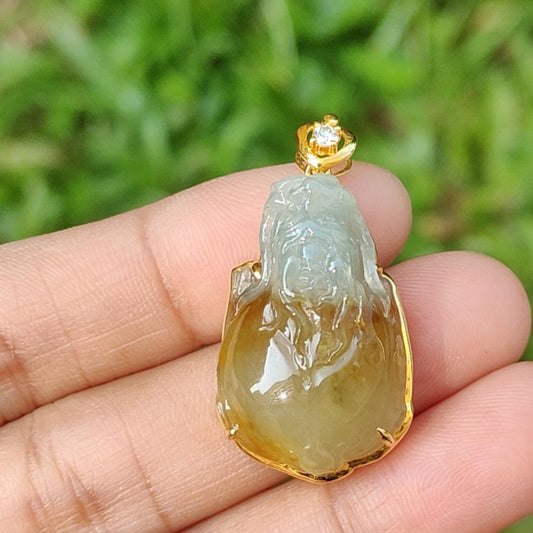 Yellow Natural Type A Jadeite Jade Pendant crafted as Dragon Turtle set on 18k gold with diamond, certificate weigh 6.69 grams, measurement 33.8 * 17.7 * 11.6 mm (18kp16) Yi Pin Qian