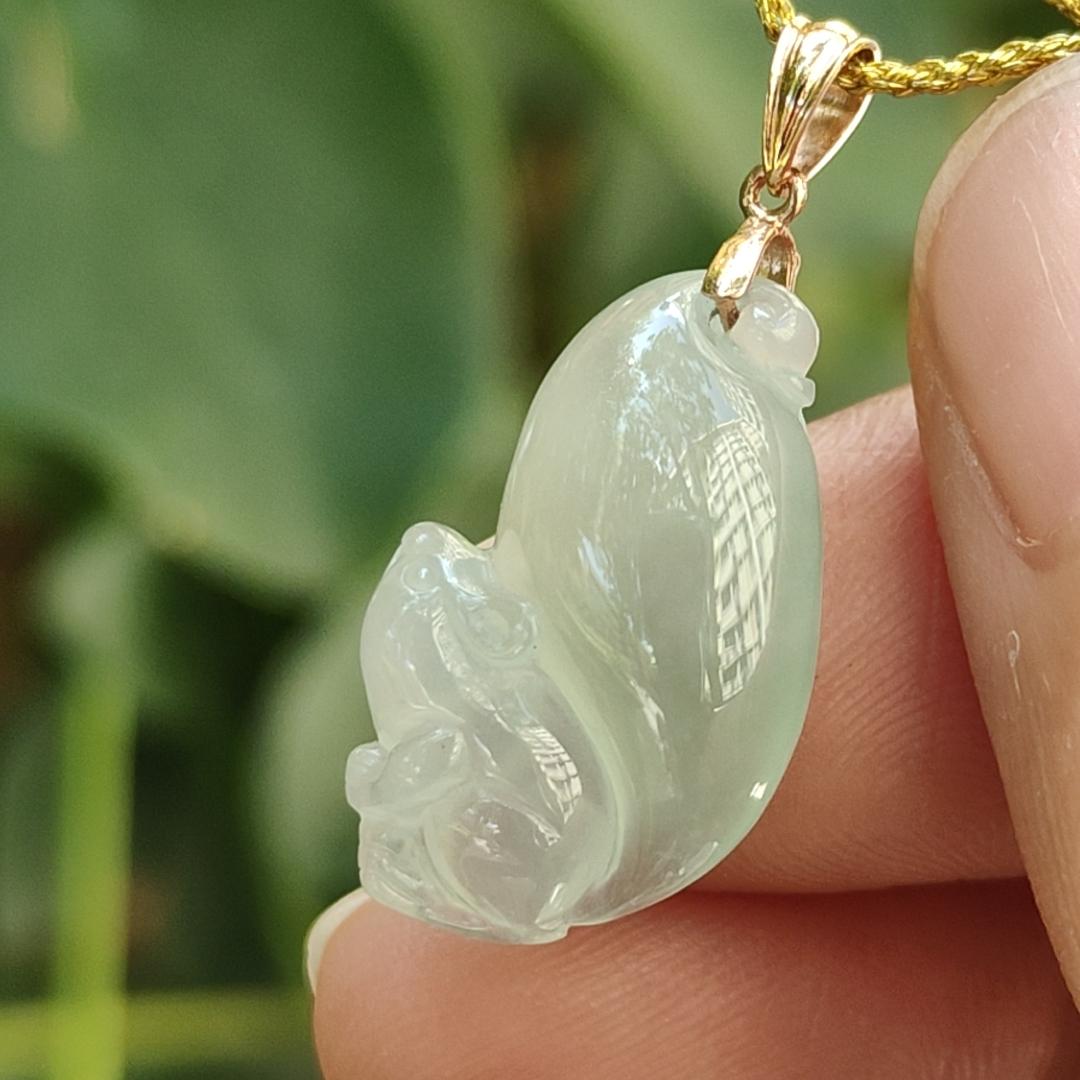 A Premium Quality Collection - Squirrel Pendant Natural Type A Jadeite Jade added 18k Clasp, certificate weighs 2.18 grams, measurement 21 * 12.9 * 6 mm (18kp97) Yi Pin Qian Jadeites Jade Jewelry ~Your Precious Quintessential ~ Singapore