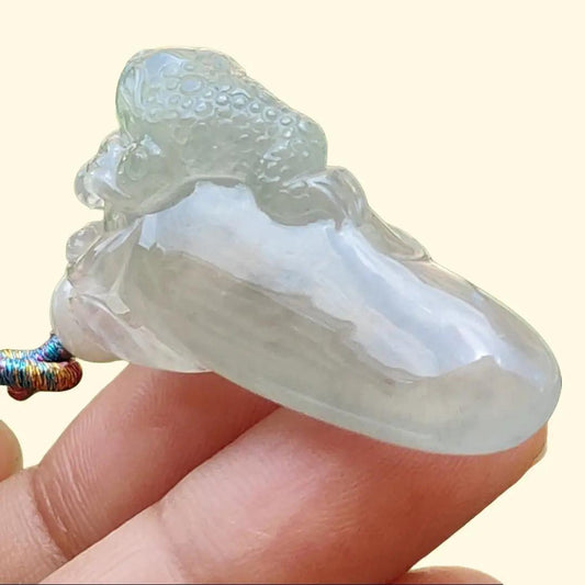 Premium Icy Translucent Natural Type A Jadeite Jade crafted with Three Legs Toad as Pendant, certificate weighs 12.37 grams, certificate weighs 12.37 grams, measurement 38.3 * 16.3 * 17.2 mm (pendant250) Yi Pin Qian
