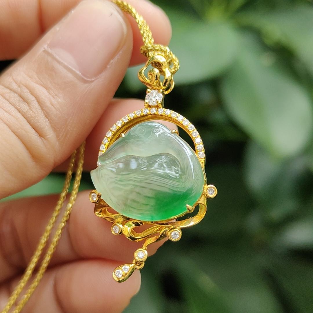 Very Rare Premium Natural Type A Jadeite-Jade with Green and Green Hue, Good Translucent, set with 18k Gold crafted as Swan Pendant, certificate weighs 3.55 grams, measurement 37 * 20 * 6.5 mm (18kp67) Yi Pin Qian Jadeites Jade Jewelry ~Your Precious Quintessential ~ Singapore