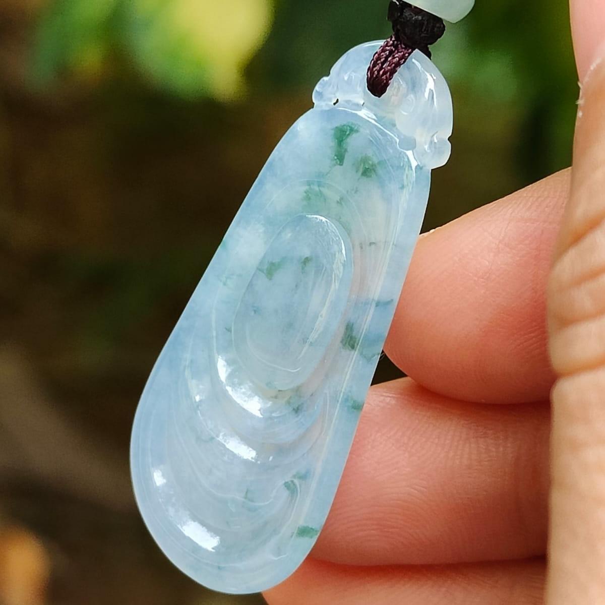 High Quality Light Lavender with Light Green Patches Natural Type A Jadeite Pendant crafted with nothing certificate weigh 5.15 grams, measurement 39.3 * 18.3 * 3.8 mm (pendant398) Yi Pin Qian Jadeites Jade Jewelry ~Your Precious Quintessential ~ Singapore