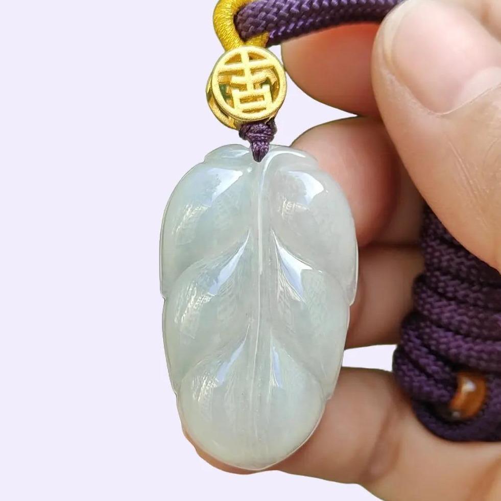 New Arrival in Singapore - Pendant Necklace Crafted as Leaf on Natural Type A Jadeite Jade, certificate weighs 6.89 grams, measurement 34.2 * 20.9 * 5.1 mm (pendant330) Yi Pin Qian Jadeites Jade Jewelry ~Your Precious Quintessential ~ Singapore