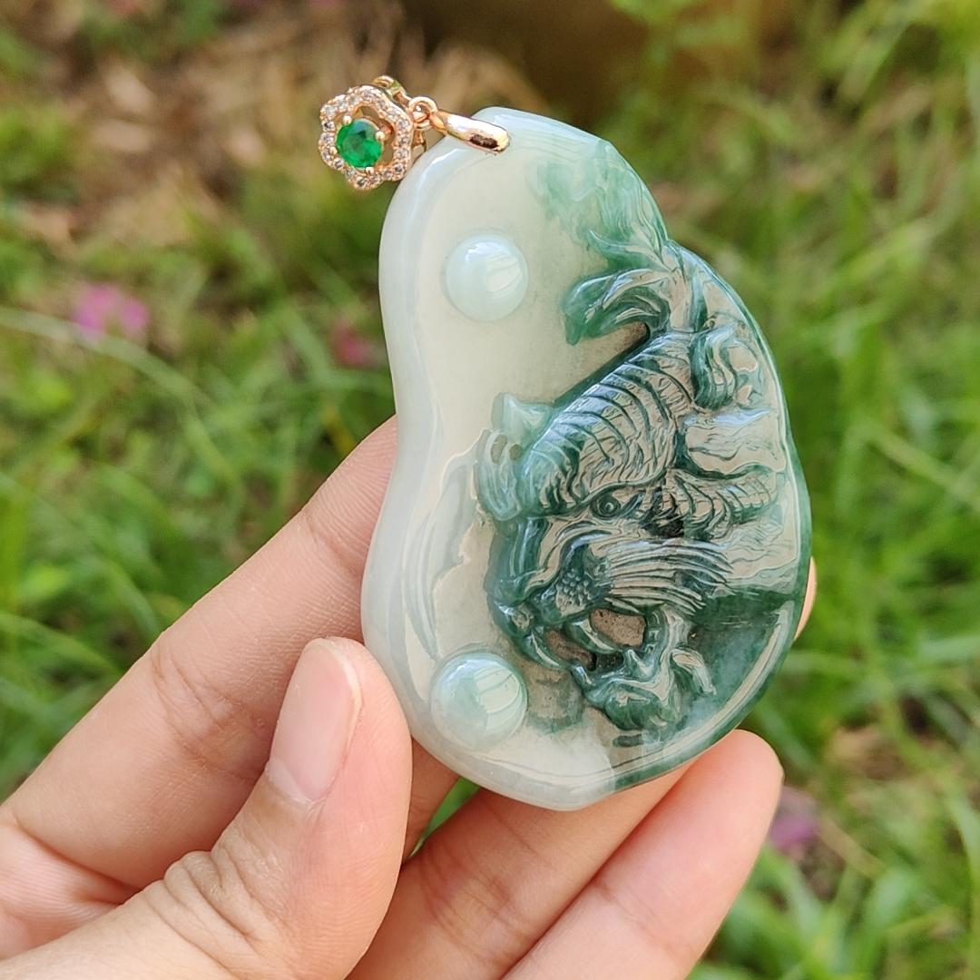 Very Rare Green Tiger Natural Type A Jadeite Pendant with certificate weight 32.24 grams, 62.70 * 41 * 7.60 mm, excellent for the tiger's lover collection for your daily wear (pendant113) Yi Pin Qian