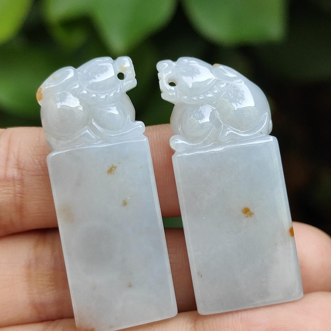 Type A Natural Jadeite Jade with Golden Yellow Patches High Quality - Crafted as pixiu for stamp or display, certificate weighs 15.79 and 15.76 grams, measurement 37.7 * 15.6 * 10 and 39.1 * 14.7 * 9.3 mm(hand8) Yi Pin Qian Jadeites Jade Jewelry ~Your Precious Quintessential ~ Singapore