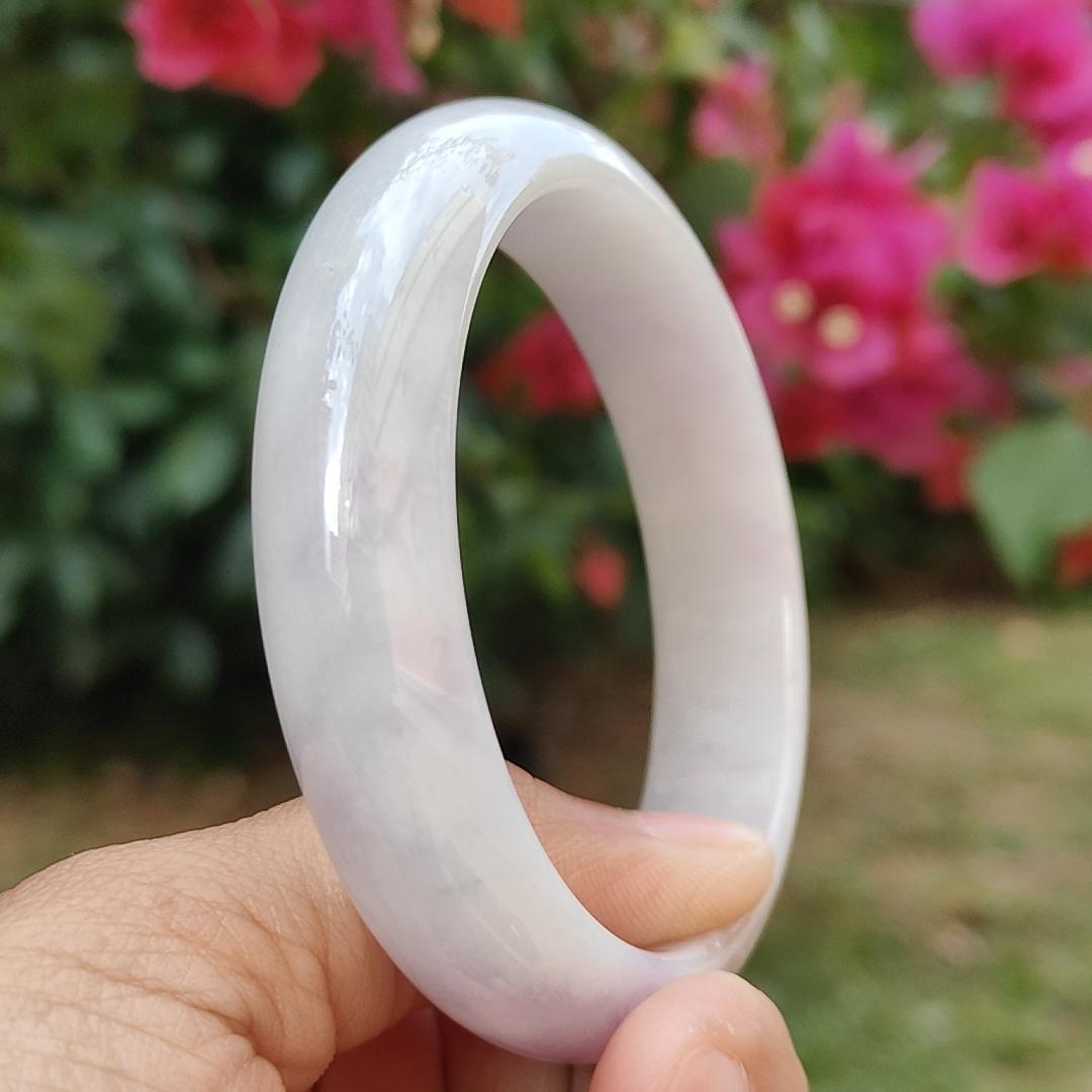 Light Lavender Natural Type A Jadeite Jade crafted with shape of Peace Bracelet Bangle, certificate weigh 60.17 grams, measurement 14.1 * 8 mm, Wrist size 57.5 mm (bangle5) Yi Pin Qian