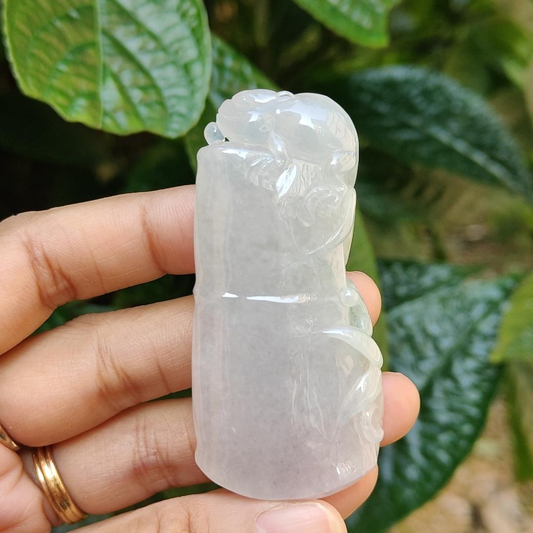 Semi Icy Lavender with green Natural Type A Jadeite Jade crafted with Bamboo and lizard as Pendant, certificate weigh 43.34 grams, measurement 64.3 * 30.5 * 10 mm (pendant196) Yi Pin Qian