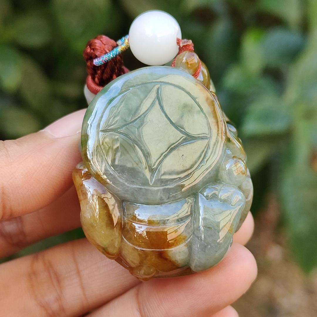 Super Rare Green and Brown Natural Type A Jadeite Jade crafted with Vermilion bird as pendant with certificate weigh 59.21 grams, measurement 45.8 * 32 * 27.3 mm (pendant231) Yi Pin Qian