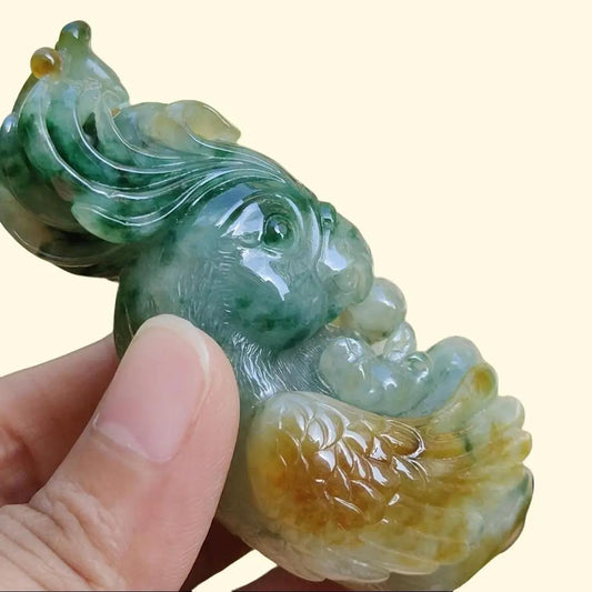 Super Rare Multi Tones Collectible Natural Type A Jadeite Jade crafted with Parrot for Handheld, certificate weighs 121.86 grams, measurement 76 * 42.5 * 34.3 mm (hand7) Yi Pin Qian